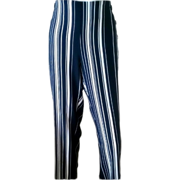 Soho Apparel Knit Pants in Medium - Picture 1 of 7